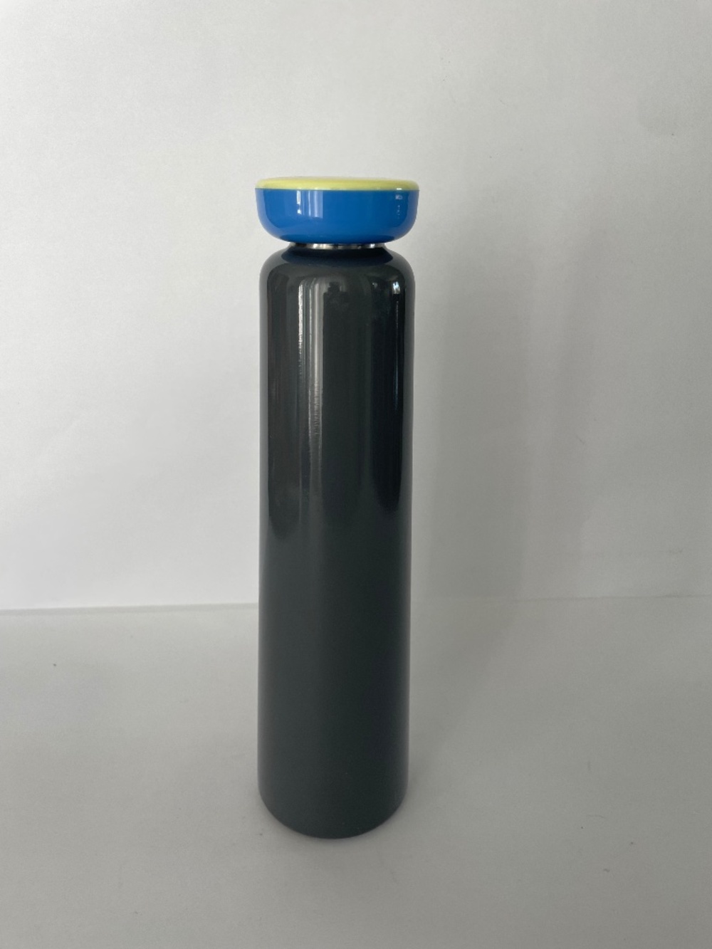 HAY George Sowden Reusable Water Bottle Blue Yellow Stainless Steel Vacuum, MOMA